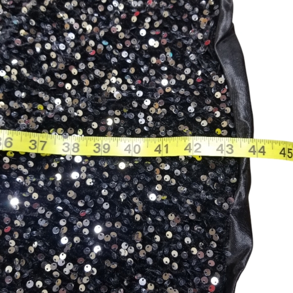 Black Sequin Tree Skirt Christmas Halloween 44"-46" Sparkle Velvet Satin Backing - Picture 7 of 8